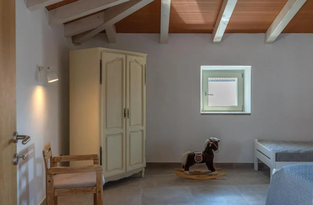 Moderno 3 Casa Vecchia Villa Peroj