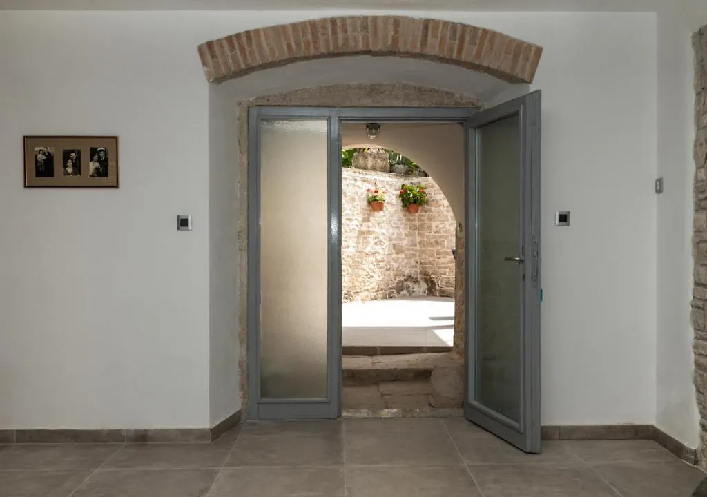 Moderno 3 Casa Vecchia Villa Peroj